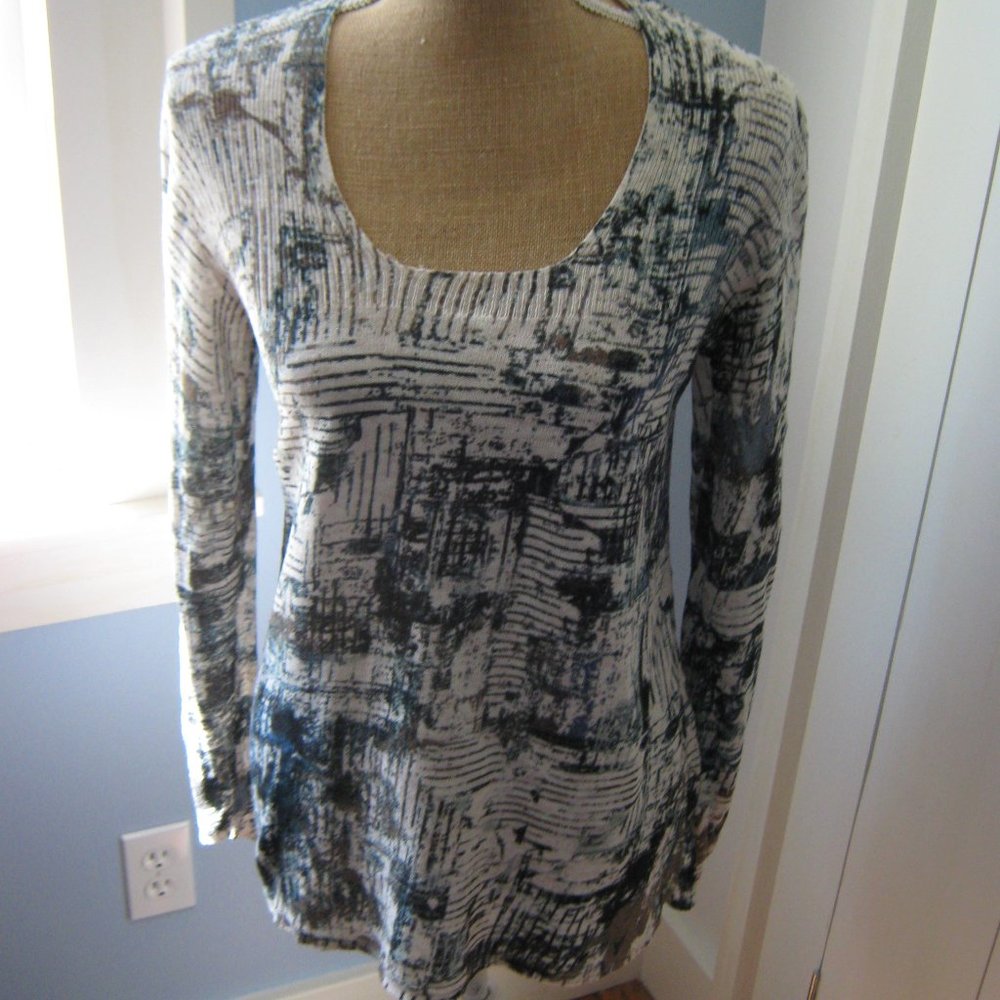 NIC+ZOE Scoop Neck Lightweight Sweater